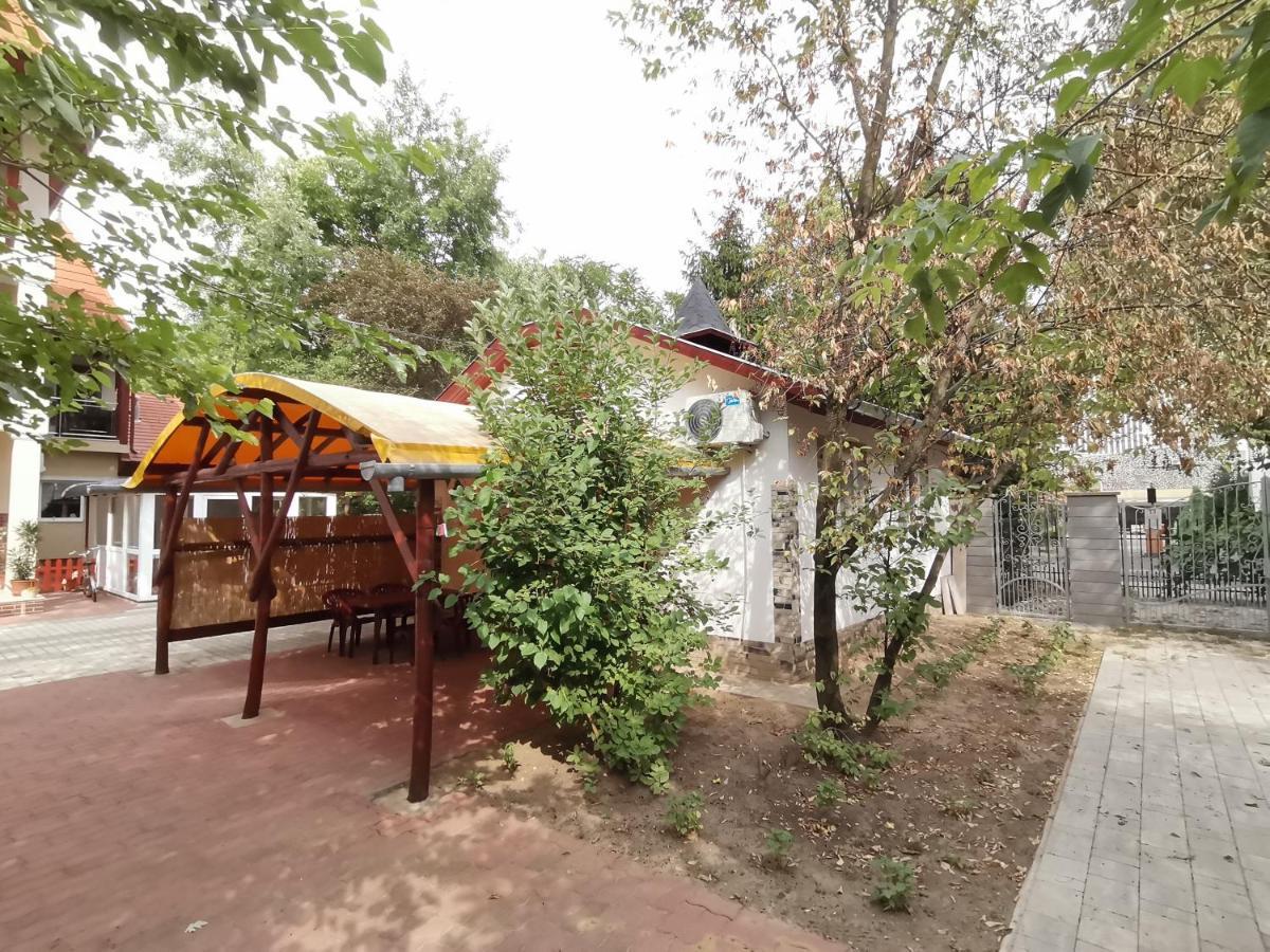 Mini Villa Hajdúszoboszló 外观 照片